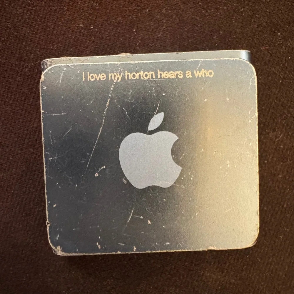 Apple ipod shuffle